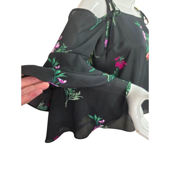 Vince Camuto Black Floral Off-Shoulder Blouse Size M Crop Ruffle Bell Sleeve - Picture 7 of 8